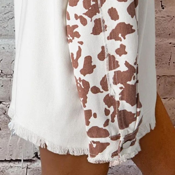 Cow Patchwork Oversized Denim Button-Up Collar Jean Jacket Frayed Exposed Seam - Picture 3 of 16